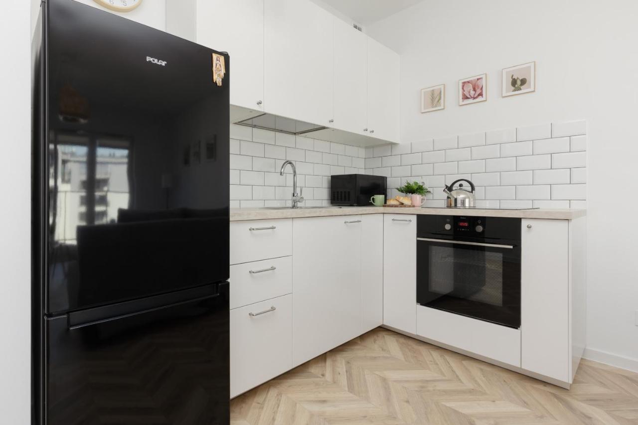 Ursus Sunny Studio For 4 Guests With Parking & Balcony By Noclegi Renters Varsovia Exterior foto